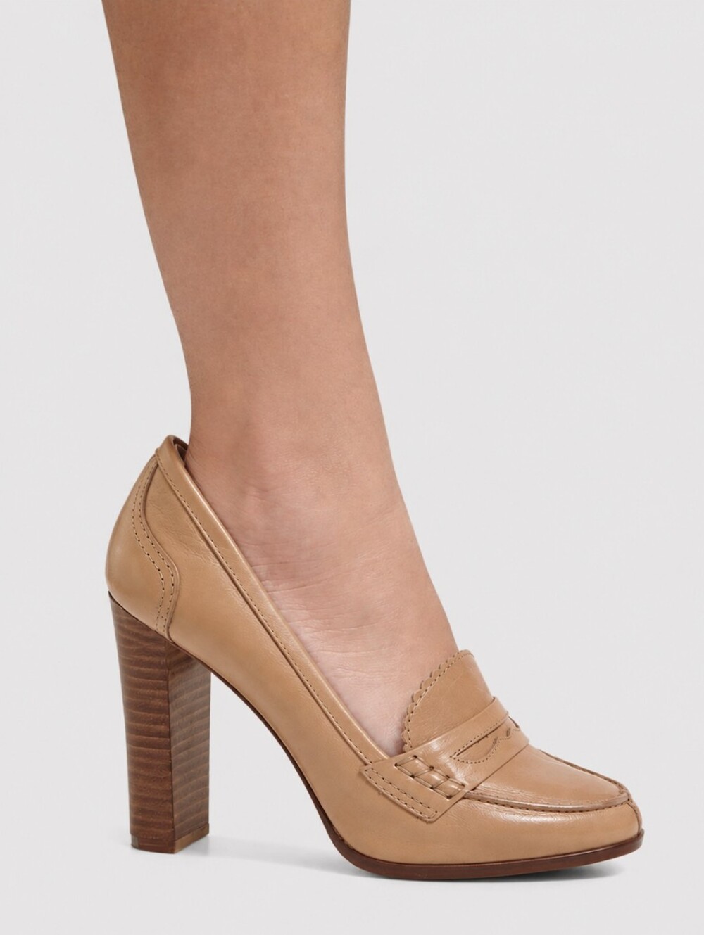 Like New POUR LA VICTOIRE Isla Loafer Pumps Worn 1x!